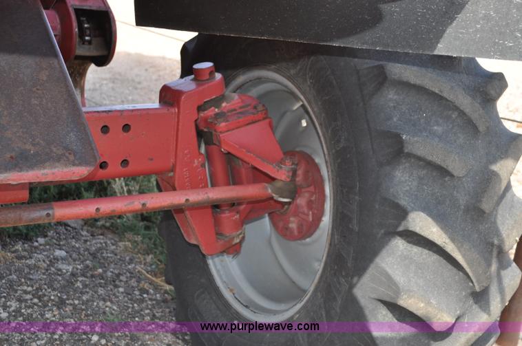 image for item C3012 1992 Case IH 1680 combine