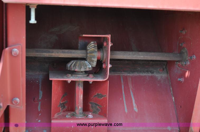 image for item C3012 1992 Case IH 1680 combine