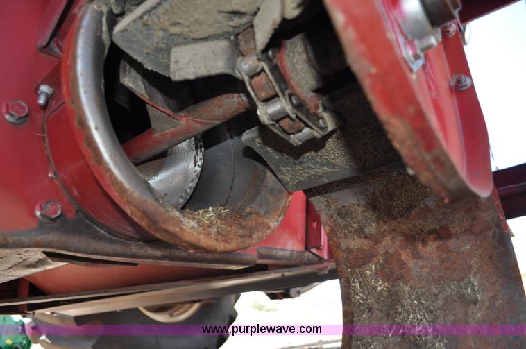 image for item C3012 1992 Case IH 1680 combine