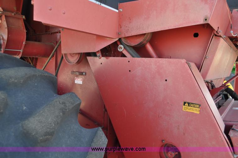 image for item C3012 1992 Case IH 1680 combine