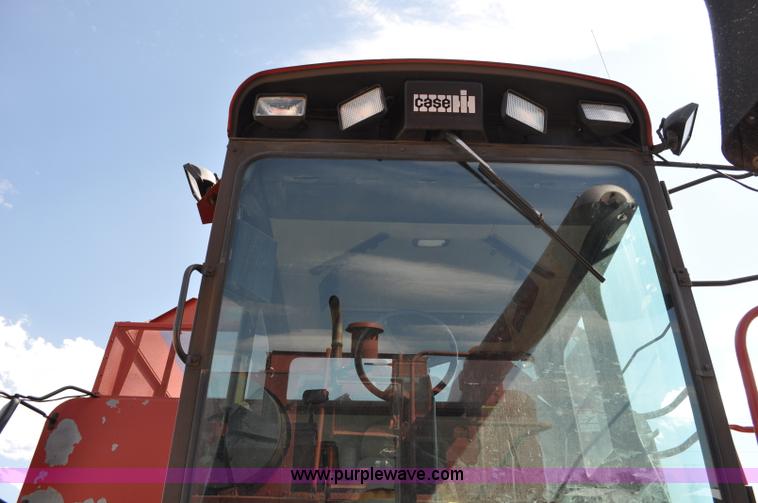 image for item C3013 1988 Case IH 1680 combine