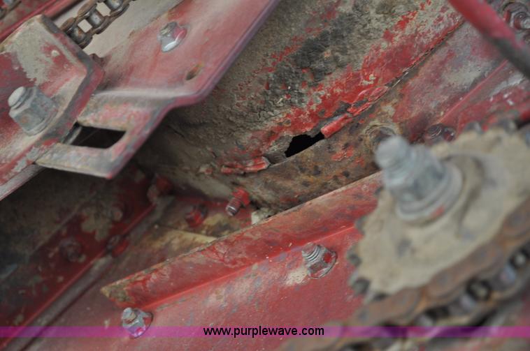 image for item C3013 1988 Case IH 1680 combine