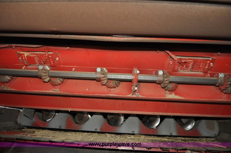 image for item C3013 1988 Case IH 1680 combine