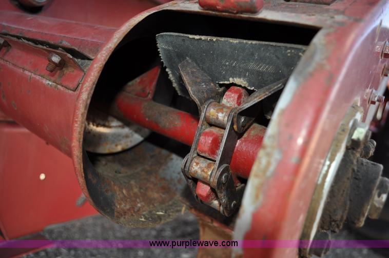 image for item C3013 1988 Case IH 1680 combine