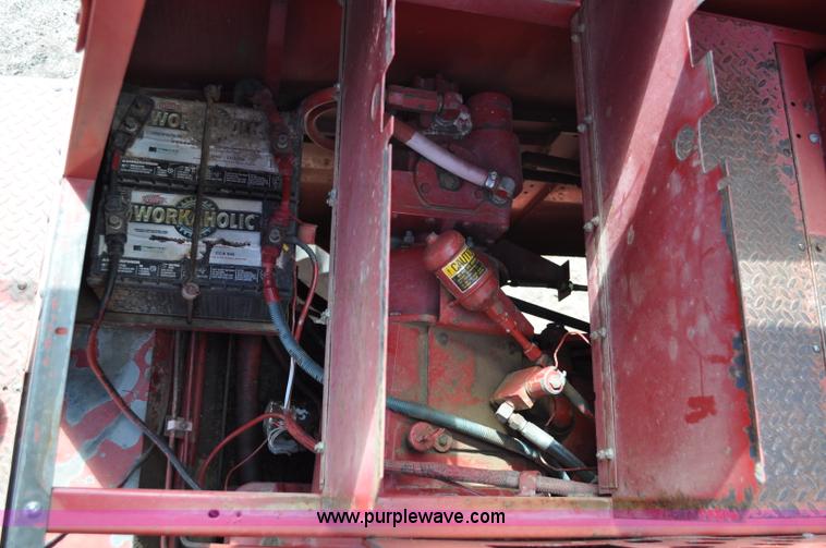 image for item C3013 1988 Case IH 1680 combine