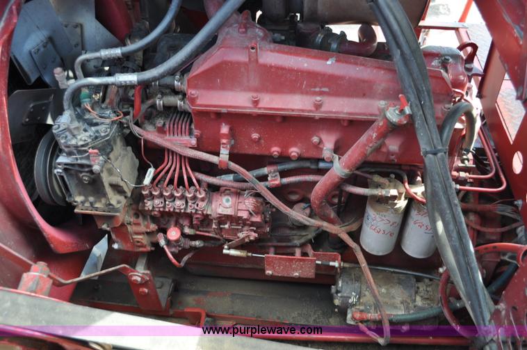 image for item C3013 1988 Case IH 1680 combine