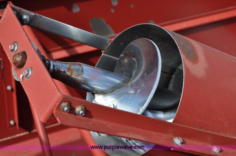 image for item C3013 1988 Case IH 1680 combine