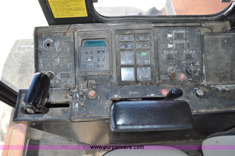 image for item C3014 1988 Case IH 1680 combine