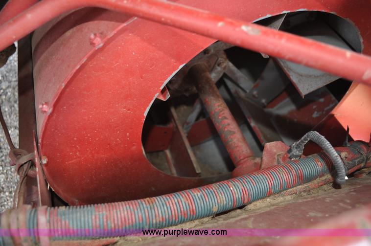 image for item C3014 1988 Case IH 1680 combine