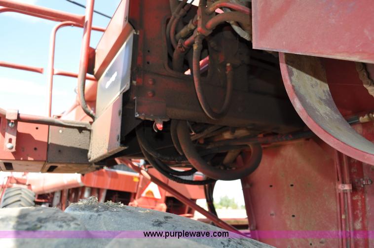 image for item C3014 1988 Case IH 1680 combine