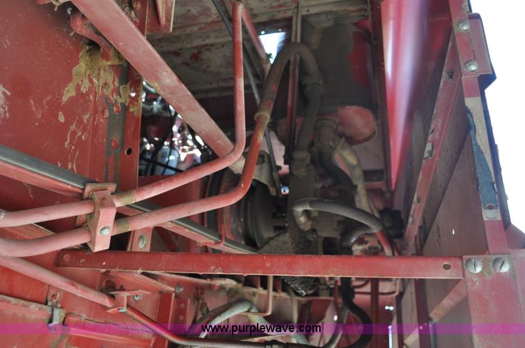 image for item C3014 1988 Case IH 1680 combine