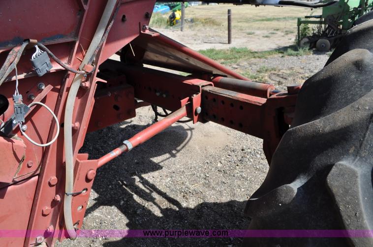image for item C3014 1988 Case IH 1680 combine