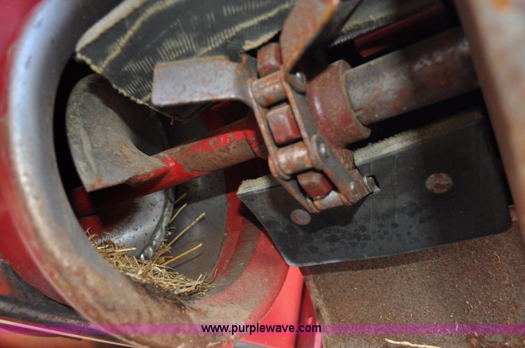 image for item C3014 1988 Case IH 1680 combine