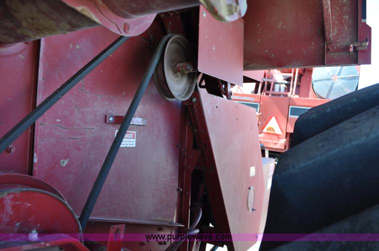 image for item C3014 1988 Case IH 1680 combine