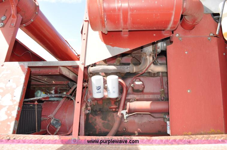 image for item C3014 1988 Case IH 1680 combine