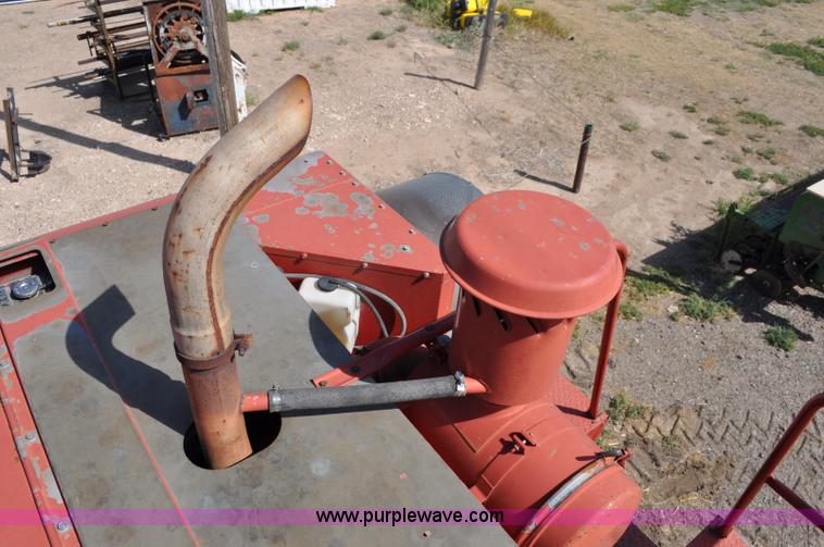 image for item C3014 1988 Case IH 1680 combine