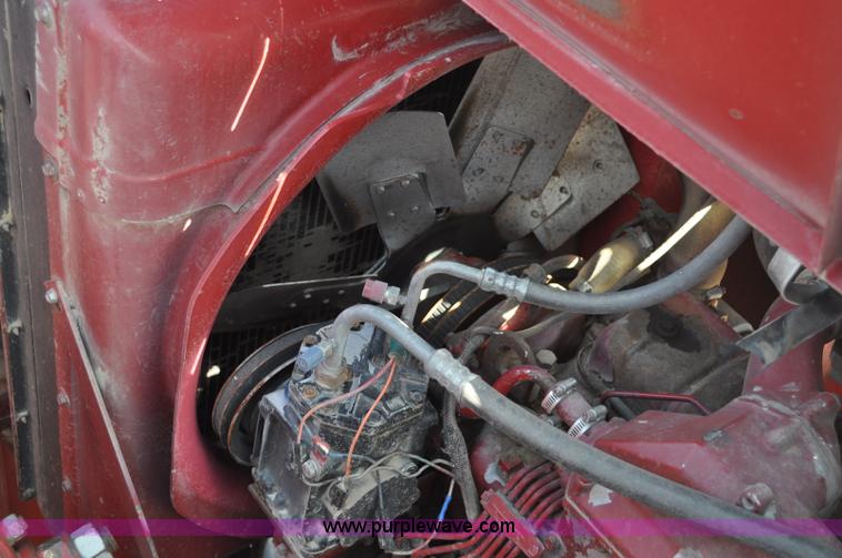 image for item C3014 1988 Case IH 1680 combine