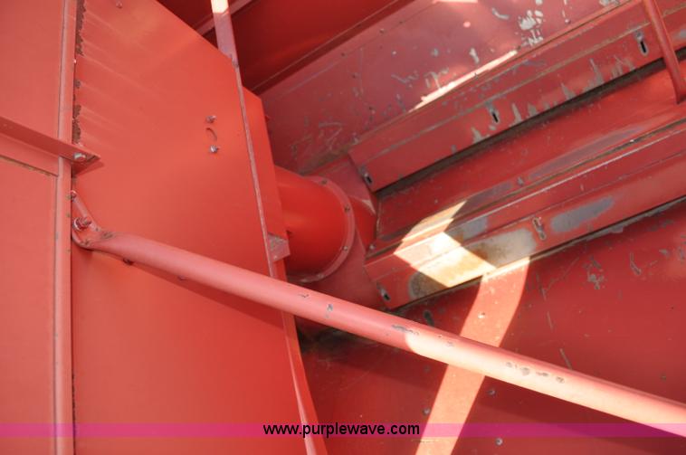 image for item C3014 1988 Case IH 1680 combine