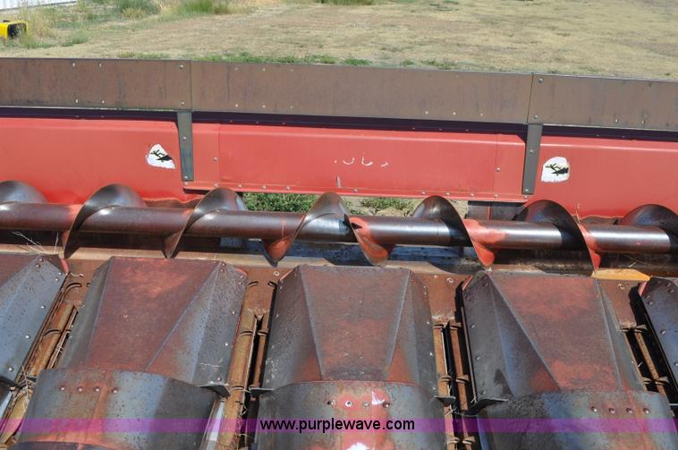 image for item C3015 1989 Case IH 1083 corn header