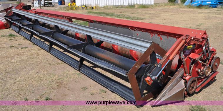 image for item C3016 1988 Case IH 1010 platform header