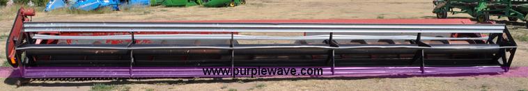 image for item C3016 1988 Case IH 1010 platform header