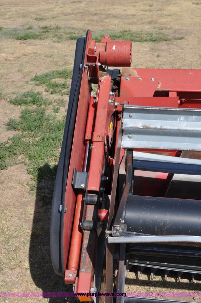 image for item C3016 1988 Case IH 1010 platform header