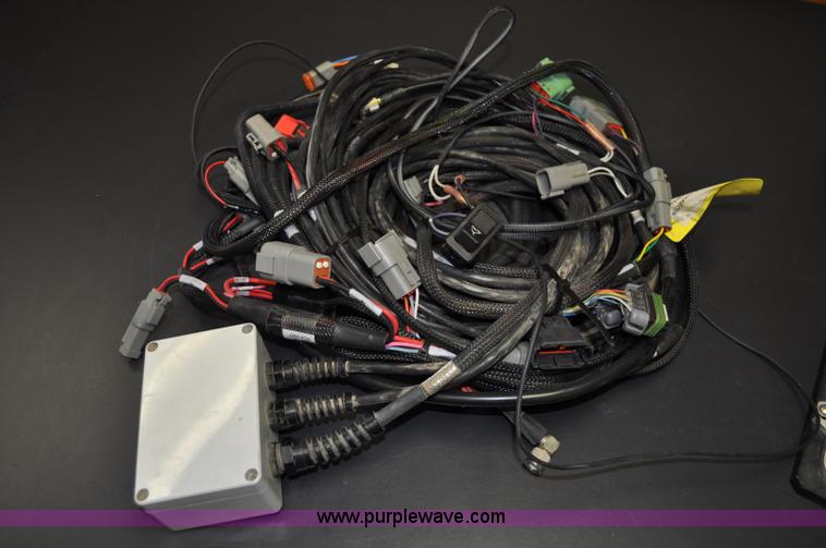 image for item C3017 2010 Trimble RTK AgGPS