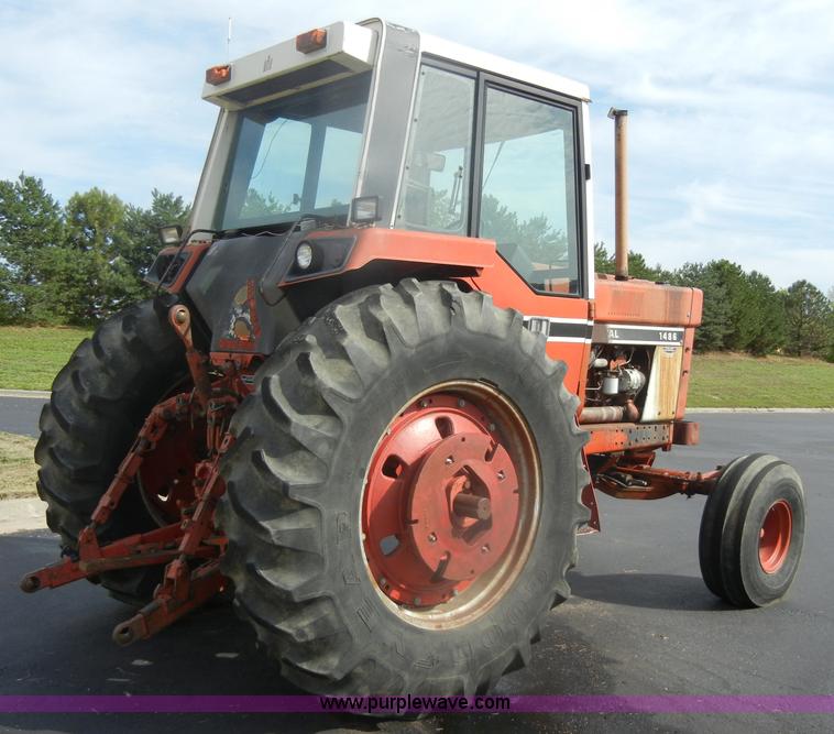 image for item D4474 1977 International 1486 tractor