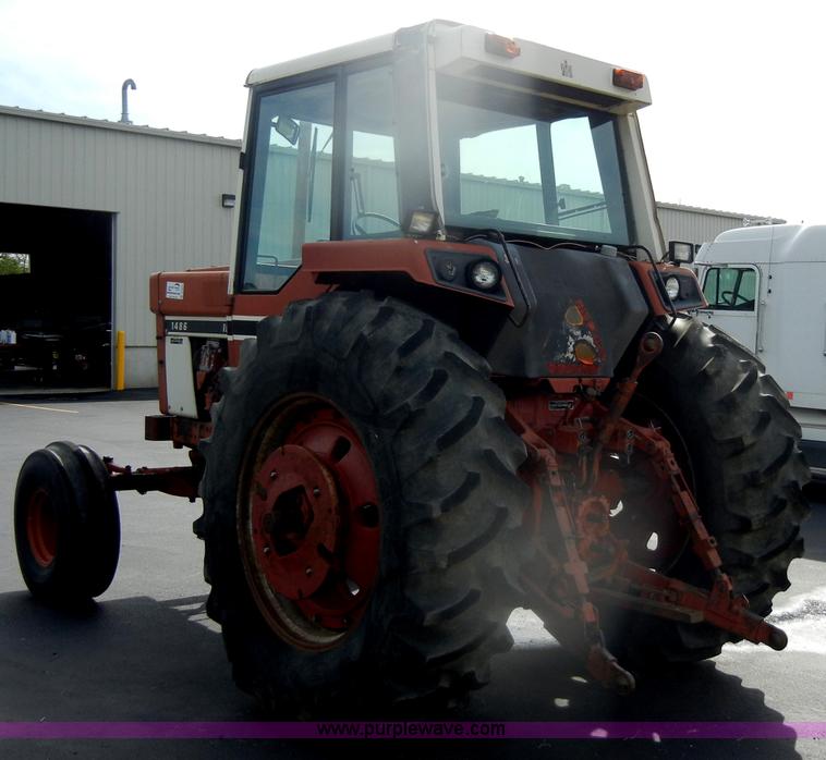 image for item D4474 1977 International 1486 tractor