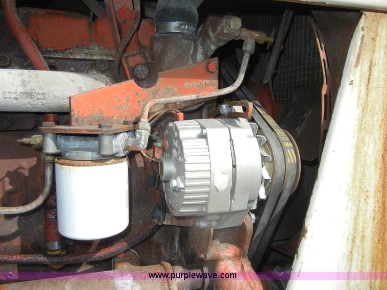 image for item D4474 1977 International 1486 tractor