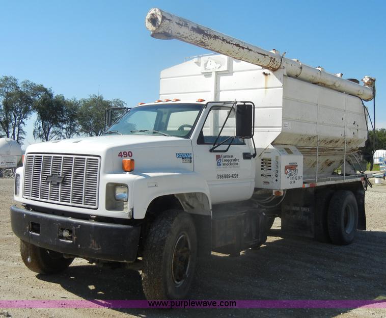image for item D4618 1991 Chevrolet Kodiak feed truck