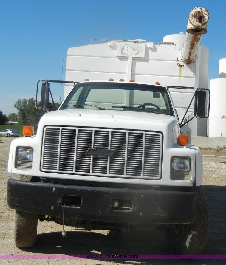 image for item D4618 1991 Chevrolet Kodiak feed truck