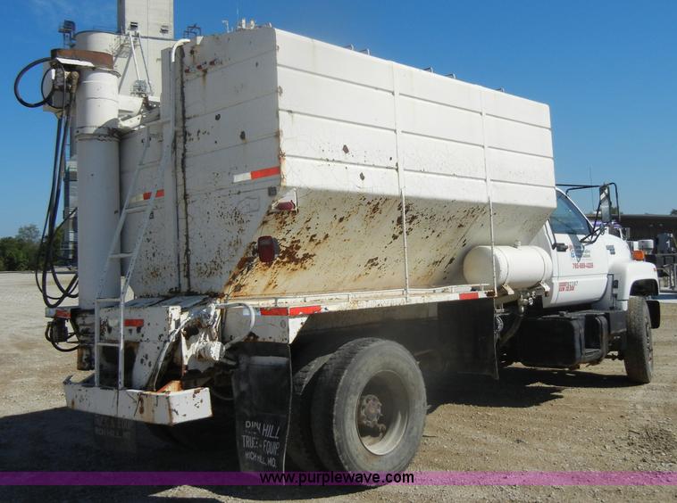 image for item D4618 1991 Chevrolet Kodiak feed truck