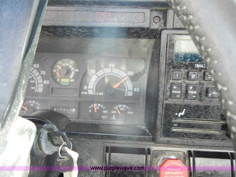 image for item D4618 1991 Chevrolet Kodiak feed truck