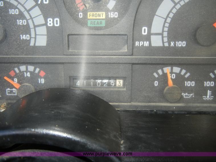 image for item D4618 1991 Chevrolet Kodiak feed truck