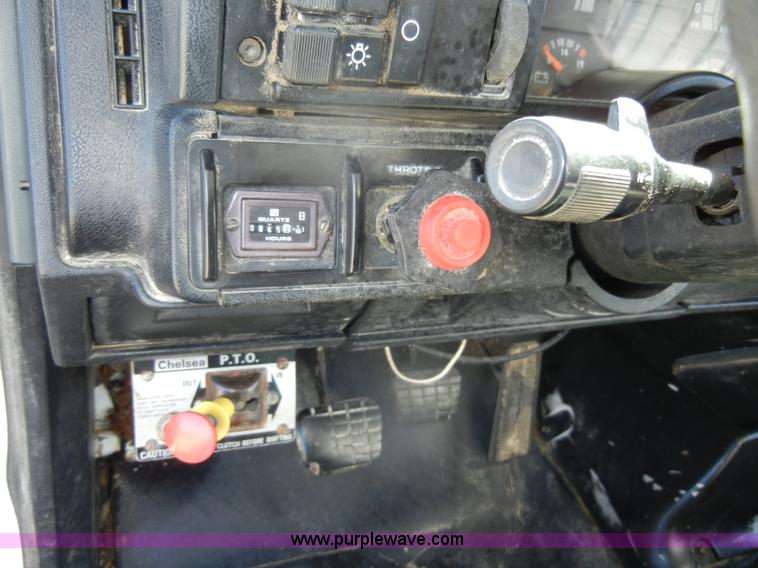 image for item D4618 1991 Chevrolet Kodiak feed truck