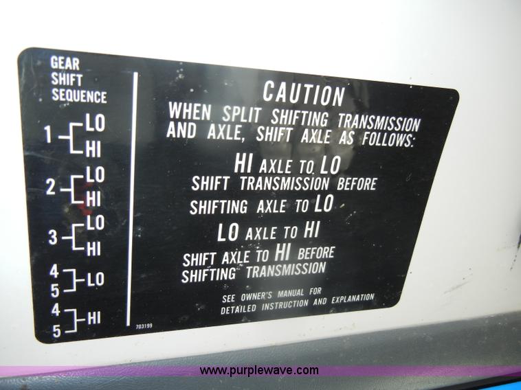 image for item D4618 1991 Chevrolet Kodiak feed truck