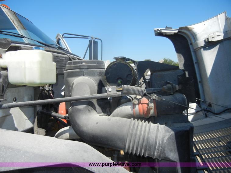 image for item D4618 1991 Chevrolet Kodiak feed truck