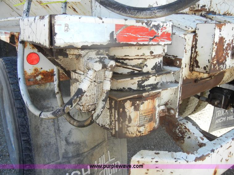 image for item D4618 1991 Chevrolet Kodiak feed truck