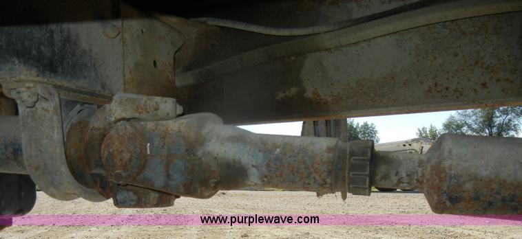 image for item D4618 1991 Chevrolet Kodiak feed truck