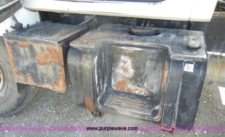 image for item D4618 1991 Chevrolet Kodiak feed truck