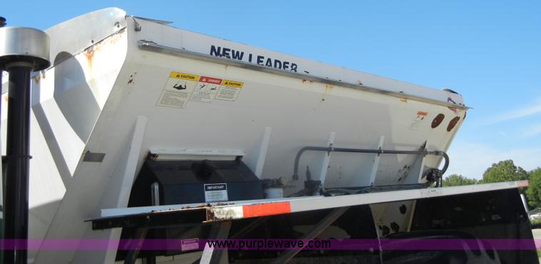 image for item D4619 1982 International 1754 Easy-Rider 1600C Loral spreader truck