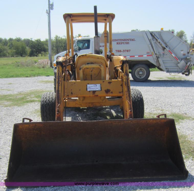 image for item D5640 John Deere JD302-A tractor