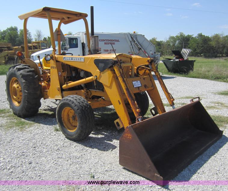 image for item D5640 John Deere JD302-A tractor