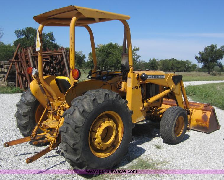 image for item D5640 John Deere JD302-A tractor