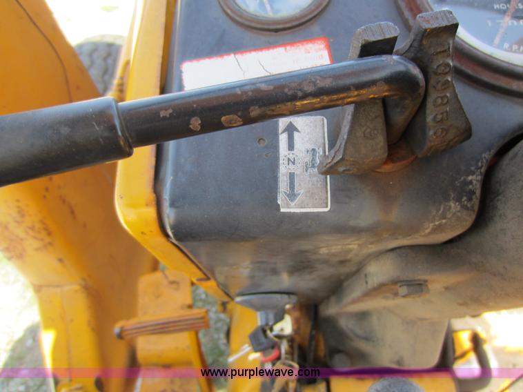 image for item D5640 John Deere JD302-A tractor