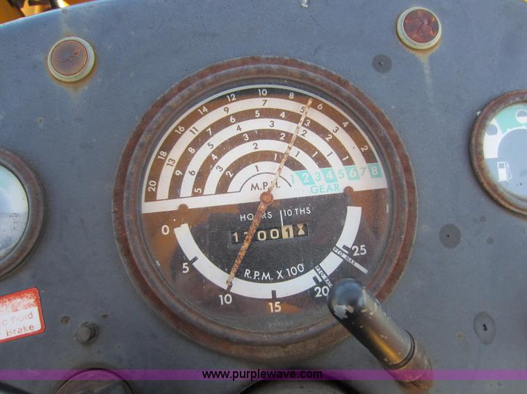 image for item D5640 John Deere JD302-A tractor