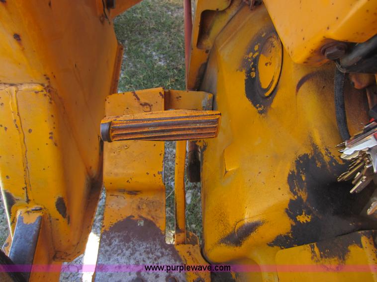 image for item D5640 John Deere JD302-A tractor