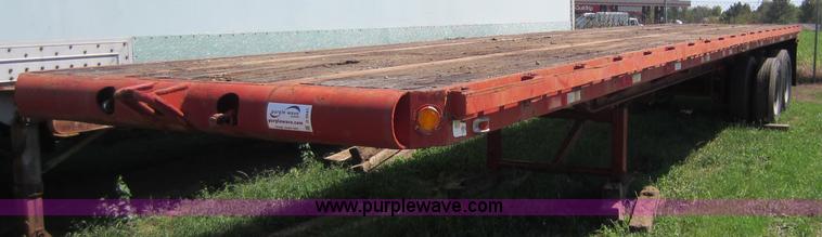 image for item D5641 1969 Hobbs flatbed semi trailer