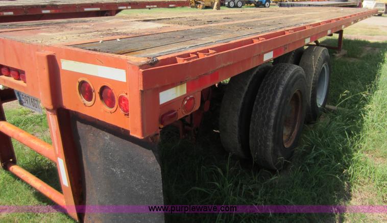 image for item D5641 1969 Hobbs flatbed semi trailer